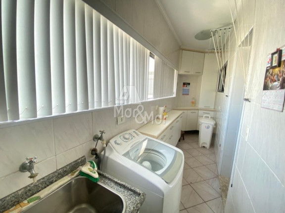 Imagem Apartamento com 3 Quartos à Venda, 135 m² em Pitangueiras - Guarujá