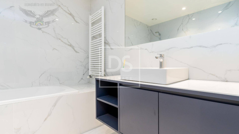 Imagem Apartamento com 2 Quartos à Venda, 107 m² em Porto Imagem Apartamento com 2 Quartos à Venda, 107 m² em Porto