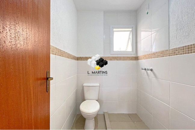 Imagem Casa com 3 Quartos à Venda, 230 m² em Hípica - Porto Alegre Imagem Casa com 3 Quartos à Venda, 230 m² em Hípica - Porto Alegre