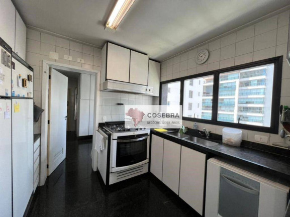 Imagem Apartamento com 3 Quartos à Venda, 220 m² em Itaim Bibi - São Paulo