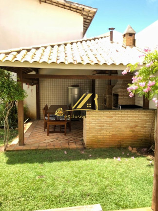 Imagem Imóvel com 5 Quartos para Alugar ou Temporada, 350 m² em Guarajuba (monte Gordo) - Camaçari Imagem Imóvel com 5 Quartos para Alugar ou Temporada, 350 m² em Guarajuba (monte Gordo) - Camaçari