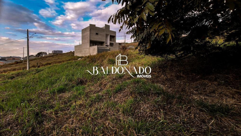 Imagem Terreno à Venda, 211 m² em Centro - Extrema Imagem Terreno à Venda, 211 m² em Centro - Extrema
