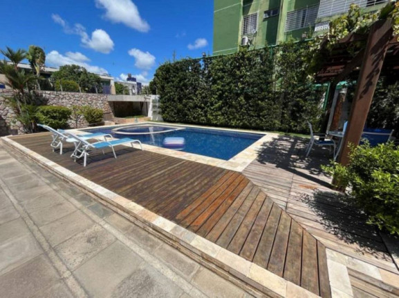 Casa com 5 Quartos à Venda, 360 m²