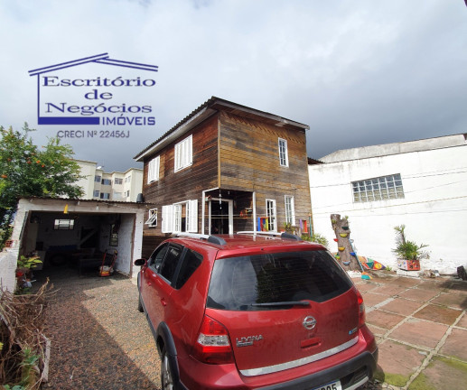 Imagem Casa com 3 Quartos à Venda, 200 m² em Cavalhada - Porto Alegre