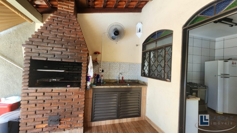 Imagem Imóvel com 3 Quartos à Venda, 120 m² em Vila Virginia - Ribeirão Preto Imagem Imóvel com 3 Quartos à Venda, 120 m² em Vila Virginia - Ribeirão Preto