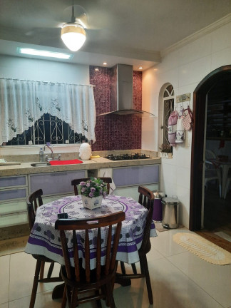 Imagem Casa com 4 Quartos à Venda, 220 m² em Vila Floresta - Santo André
