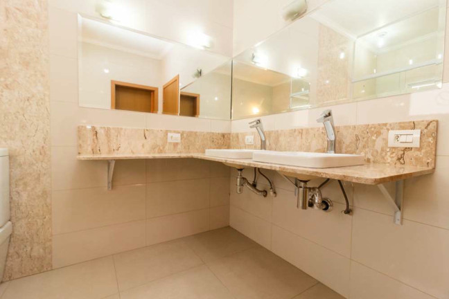 Imagem Casa com 4 Quartos à Venda, 375 m² em Santa Felicidade - Curitiba Imagem Casa com 4 Quartos à Venda, 375 m² em Santa Felicidade - Curitiba