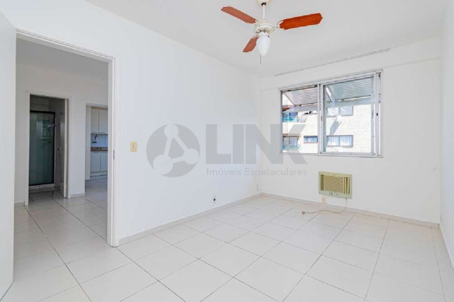 Imagem Apartamento com 1 Quarto à Venda, 41 m² em Menino Deus - Porto Alegre Imagem Apartamento com 1 Quarto à Venda, 41 m² em Menino Deus - Porto Alegre