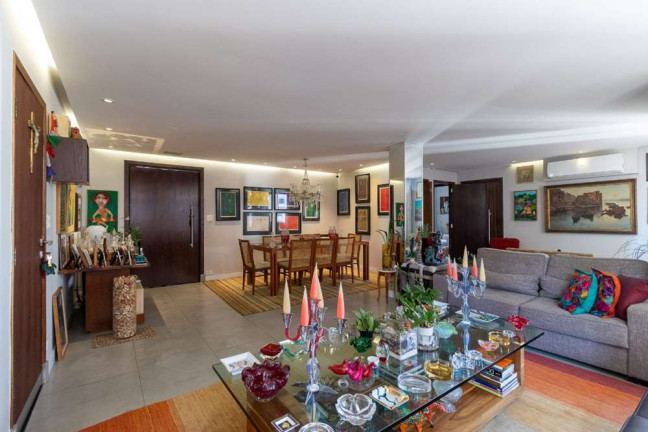 Apartamento com 3 Quartos à Venda, 142 m² em Cerqueira César - São Paulo