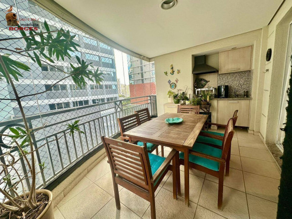 Apartamento com 3 Quartos para Alugar, 160 m² em Moema - São Paulo