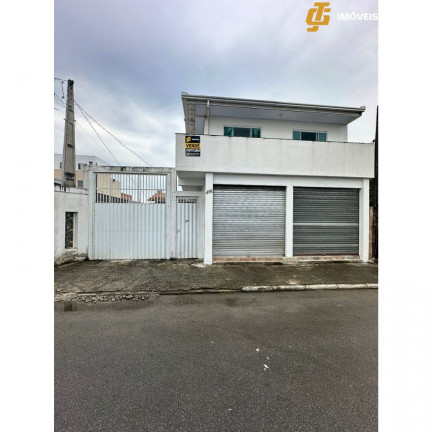 Casa com 2 Quartos à Venda, 252 m² em Monte Alegre - Camboriú