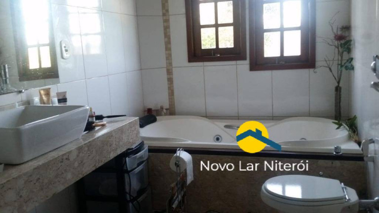 Imagem Casa com 4 Quartos à Venda, 234 m² em Maria Paula - São Gonçalo Imagem Casa com 4 Quartos à Venda, 234 m² em Maria Paula - São Gonçalo