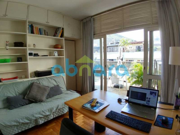 Foto do imóvel Cobertura com 4 Quartos à Venda, 400 m² em Copacabana - Rio De Janeiro