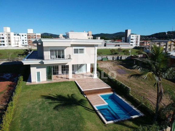 Imagem Casa à Venda, 550 m² em Centro - Camboriu Imagem Casa à Venda, 550 m² em Centro - Camboriu