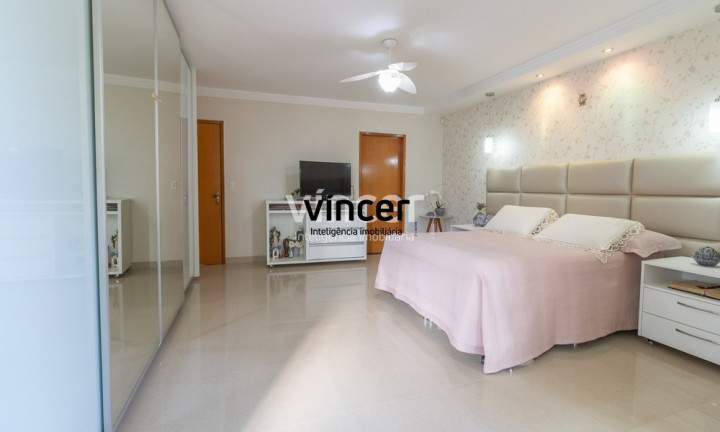 Imagem Casa com 4 Quartos à Venda, 227 m² em Jardim América - Goiânia Imagem Casa com 4 Quartos à Venda, 227 m² em Jardim América - Goiânia