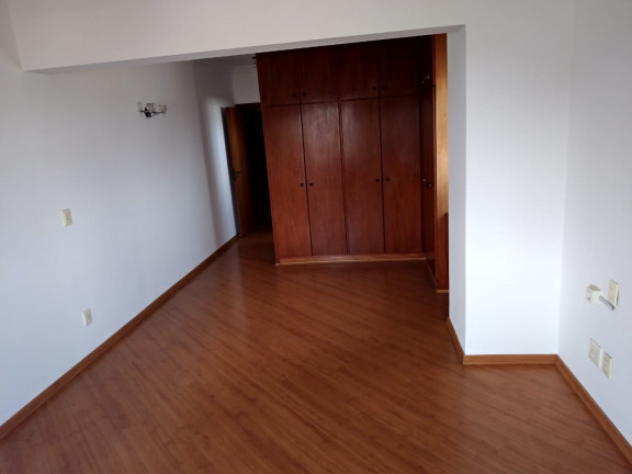 Imagem Imóvel com 4 Quartos à Venda, 268 m² em Anhangabaú - Jundiaí