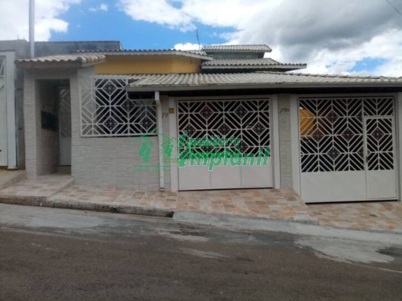 Casa com 4 Quartos à Venda, 300 m² em Cachoeira - Extrema