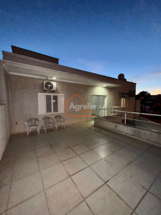 Imagem Casa com 3 Quartos à Venda, 217 m² em Jardim Jacira - Mogi Guaçu