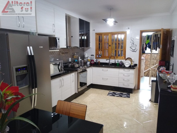 Imagem Sobrado com 3 Quartos à Venda, 180 m² em Itaquera - São Paulo Imagem Sobrado com 3 Quartos à Venda, 180 m² em Itaquera - São Paulo