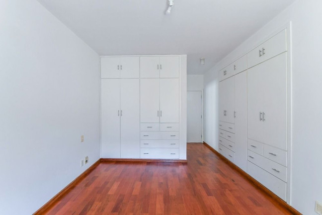 Imagem Casa com 4 Quartos à Venda, 365 m² em Vila Inah - São Paulo