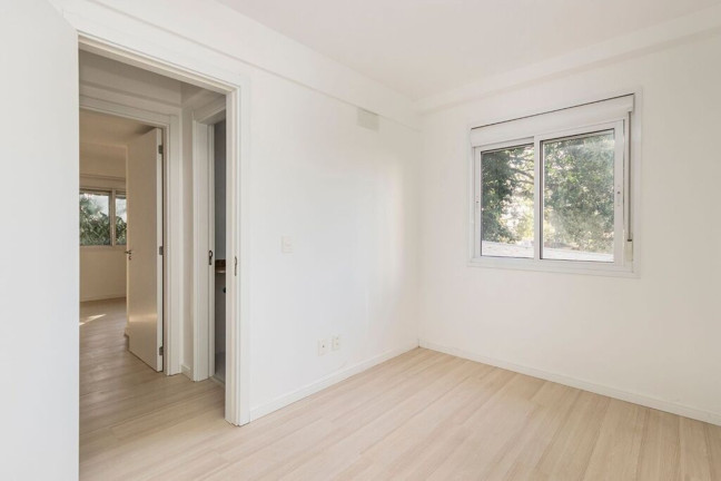 Imagem Imóvel com 2 Quartos à Venda, 80 m² em Passo Da Areia - Porto Alegre Imagem Imóvel com 2 Quartos à Venda, 80 m² em Passo Da Areia - Porto Alegre