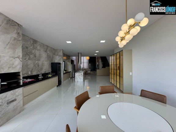 Imagem Casa com 4 Quartos à Venda, 618 m² em Condomínio Do Lago - Goiânia Imagem Casa com 4 Quartos à Venda, 618 m² em Condomínio Do Lago - Goiânia