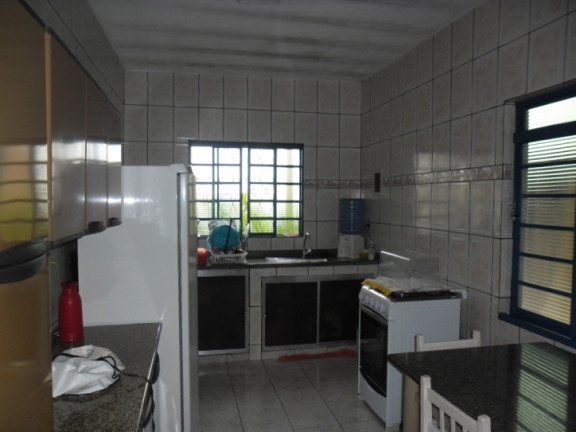 Imagem Casa com 2 Quartos à Venda, 600 m² em Jd. Pitoresco - Jacareí