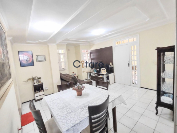 Imagem Casa com 4 Quartos à Venda, 180 m² em Cambeba - Fortaleza Imagem Casa com 4 Quartos à Venda, 180 m² em Cambeba - Fortaleza