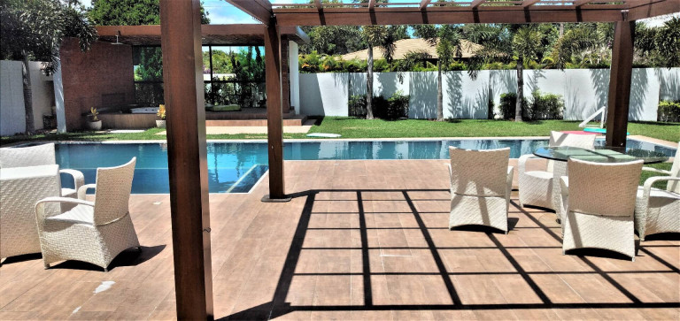 Imagem Casa com 7 Quartos à Venda, 1.800 m² em Outeiro Do São Francisco - Porto Seguro Imagem Casa com 7 Quartos à Venda, 1.800 m² em Outeiro Do São Francisco - Porto Seguro