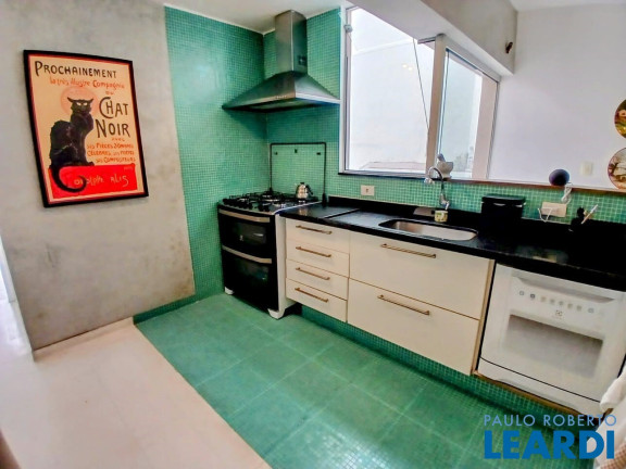 Imagem Sobrado com 3 Quartos à Venda, 217 m² em Vila Gilda - Santo André