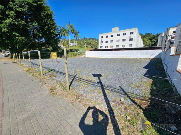 Imagem Terreno à Venda, 861 m² em Escola Agrícola - Blumenau Imagem Terreno à Venda, 861 m² em Escola Agrícola - Blumenau