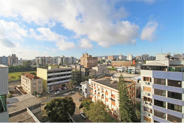 Imagem Imóvel com 3 Quartos à Venda, em Cristo Redentor - Porto Alegre Imagem Imóvel com 3 Quartos à Venda, em Cristo Redentor - Porto Alegre