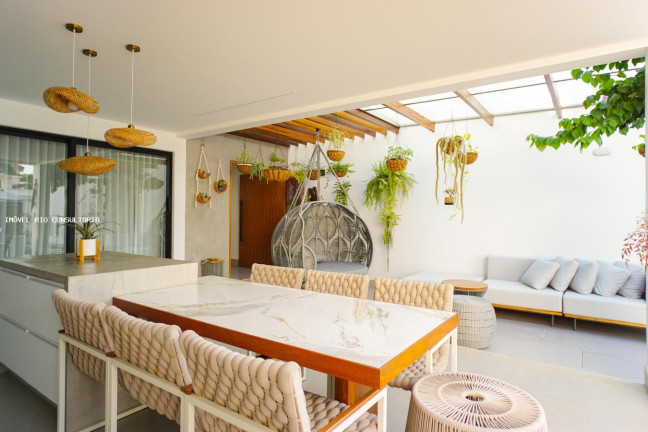 Imagem Casa com 5 Quartos à Venda, 314 m² em Rio De Janeiro Imagem Casa com 5 Quartos à Venda, 314 m² em Rio De Janeiro