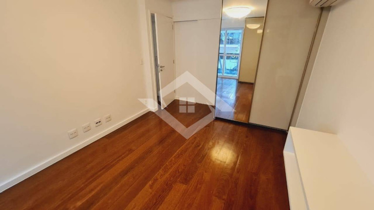 Imagem Apartamento com 3 Quartos à Venda, 192 m² em Leblon - Rio De Janeiro Imagem Apartamento com 3 Quartos à Venda, 192 m² em Leblon - Rio De Janeiro