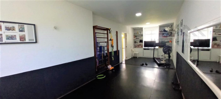Imagem Casa com 8 Quartos à Venda, 500 m² em Centro - Fortaleza Imagem Casa com 8 Quartos à Venda, 500 m² em Centro - Fortaleza