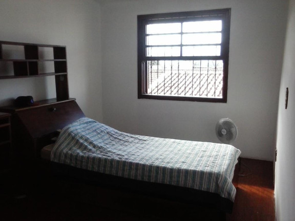Imagem Casa com 6 Quartos à Venda, 237 m² em Centro - Pindamonhangaba