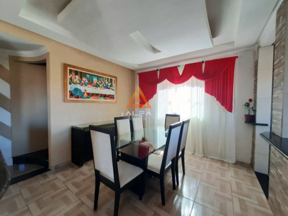 Imagem Casa com 3 Quartos à Venda, 77 m²