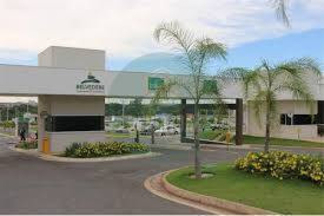 Terreno à Venda, 300 m² em Condomínio Belvedere - Cuiabá