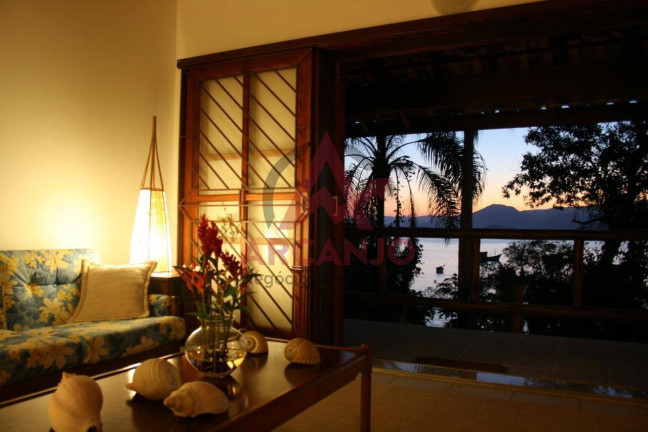 Imagem Casa com 3 Quartos à Venda, 260 m² em Picinguaba - Ubatuba Imagem Casa com 3 Quartos à Venda, 260 m² em Picinguaba - Ubatuba