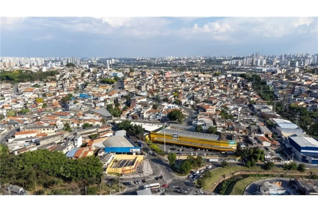 Imagem Terreno à Venda, 348 m² em Vila Dos Remédios - Osasco Imagem Terreno à Venda, 348 m² em Vila Dos Remédios - Osasco