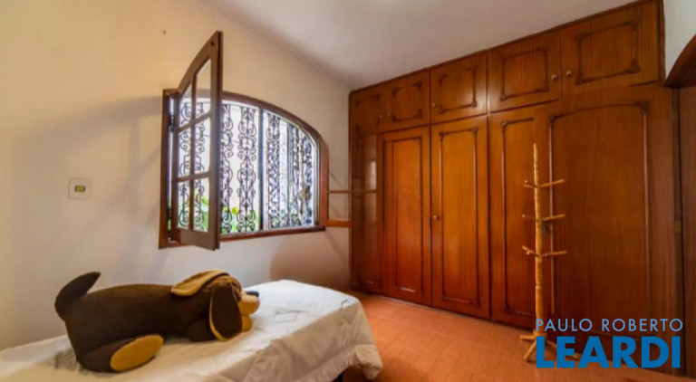 Imagem Sobrado com 3 Quartos à Venda, 350 m² em Jardim - Santo André