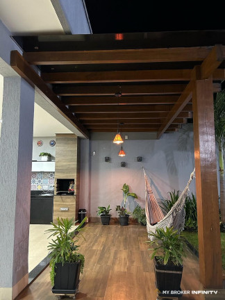 Imagem Casa com 3 Quartos à Venda, 232 m² em Goiânia 2 - Goiânia