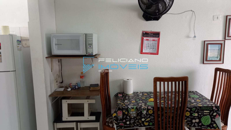 Kitnet com 1 Quarto à Venda, 33 m² em Guilhermina - Praia Grande