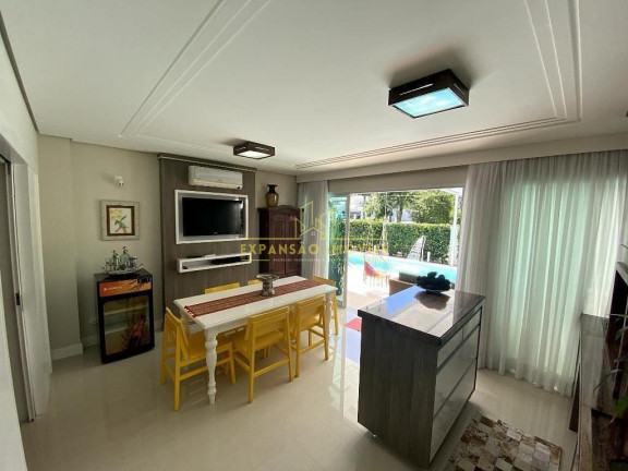 Imagem Casa com 4 Quartos à Venda, 402 m² em Pedra Branca - Palhoça Imagem Casa com 4 Quartos à Venda, 402 m² em Pedra Branca - Palhoça