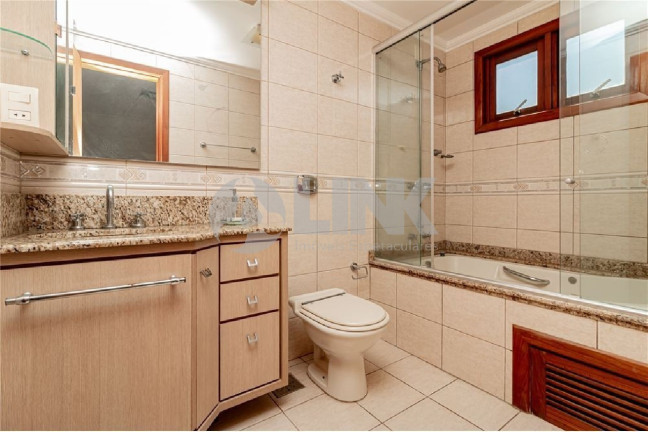 Imagem Imóvel com 2 Quartos à Venda, 187 m² em Jardim Itu - Porto Alegre Imagem Imóvel com 2 Quartos à Venda, 187 m² em Jardim Itu - Porto Alegre