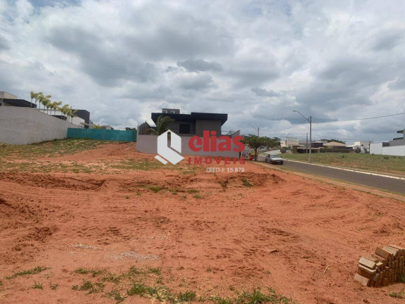 Imagem Terreno em Condomínio à Venda, 681 m² em Jardim Shangri-lá - Bauru