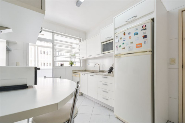Imagem Apartamento com 3 Quartos à Venda, 145 m² em Itaim Bibi - São Paulo
