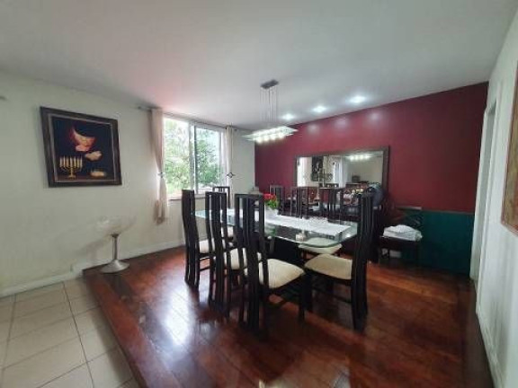 Imagem Casa com 4 Quartos à Venda, 377 m² em Freguesia De Jacarepaguá - Rio De Janeiro