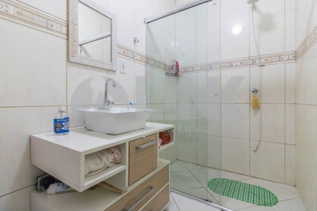 Imagem Apartamento com 2 Quartos à Venda, 68 m² em Passo Da Areia - Porto Alegre