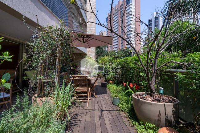 Imagem Apartamento com 3 Quartos à Venda, 250 m² em Vila Suzana - São Paulo
